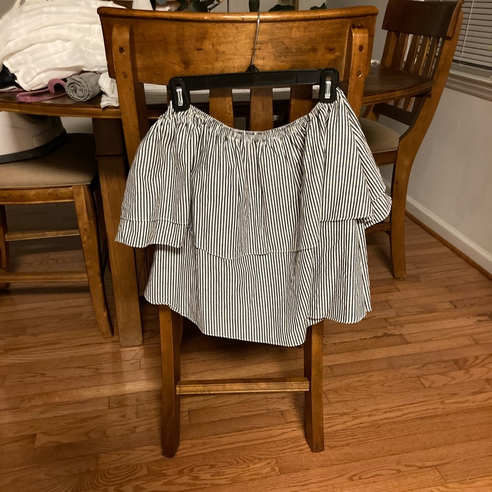 Buddy Basics Black and White Striped off the shoulder too, sz L